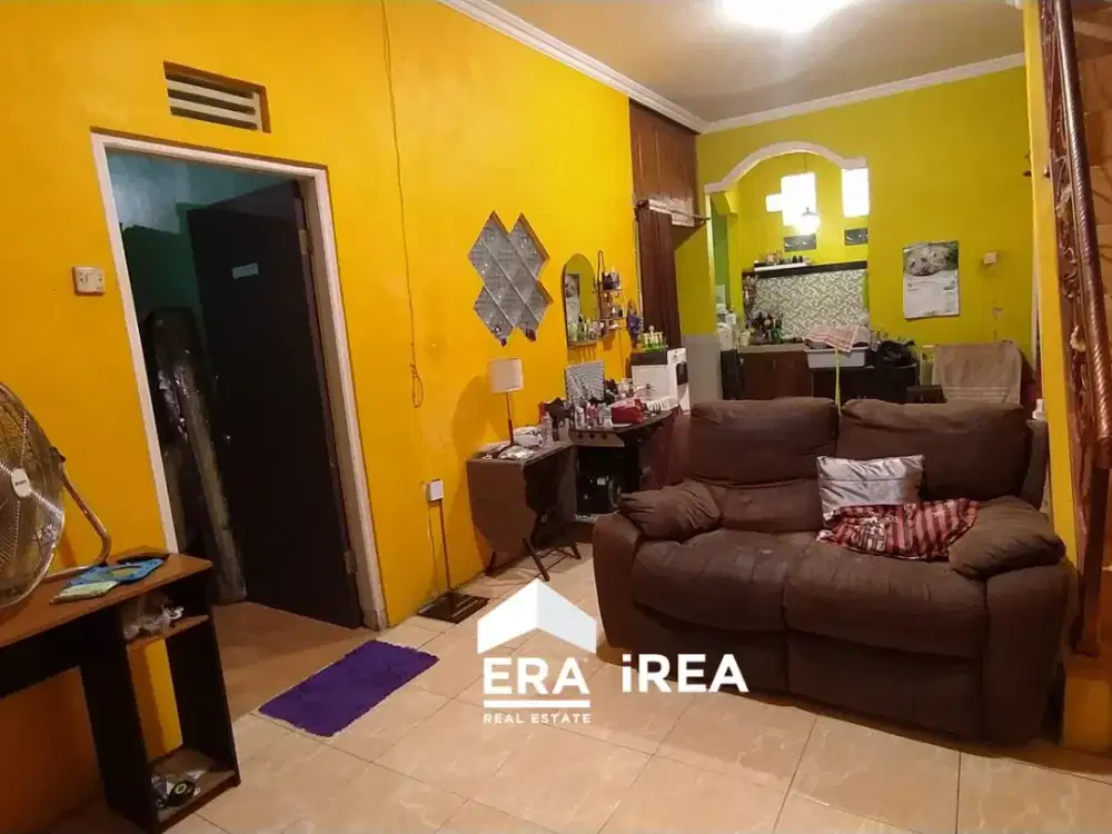 RUMAH DIJUAL DI BATURAN COLOMADU DEKAT DEKAT FAVE HOTEL DAN SMA REGINA PACIS SURAKARTA