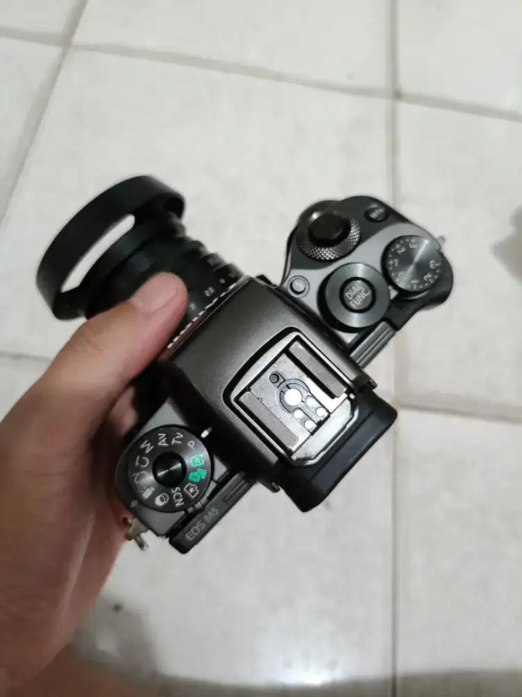 CANON M5 BONUS LENSA 35MM F1.6 MANUAL