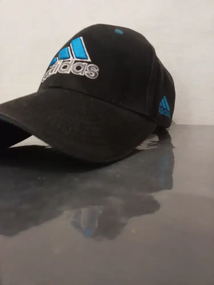 Topi Adidas Warna biru