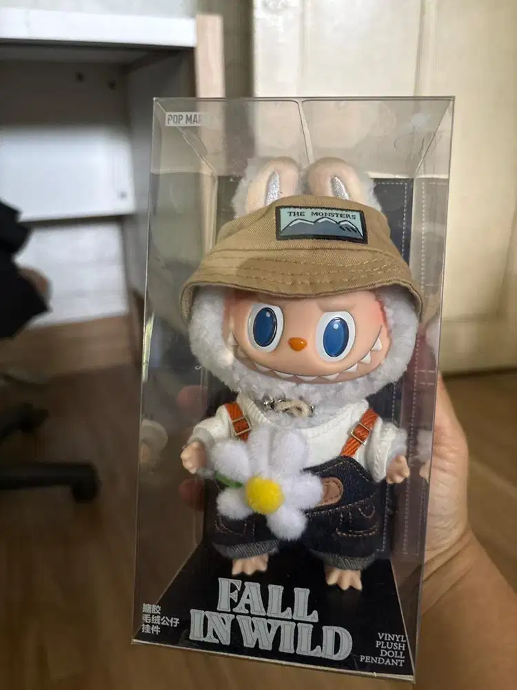 Labubu fall in wild popmart ori