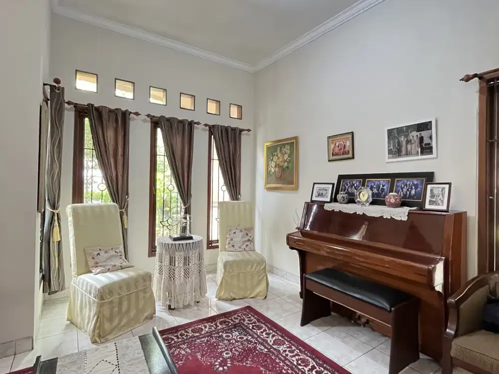 Rumah lokasi nyaman dan tenang di Kebayoran Baru