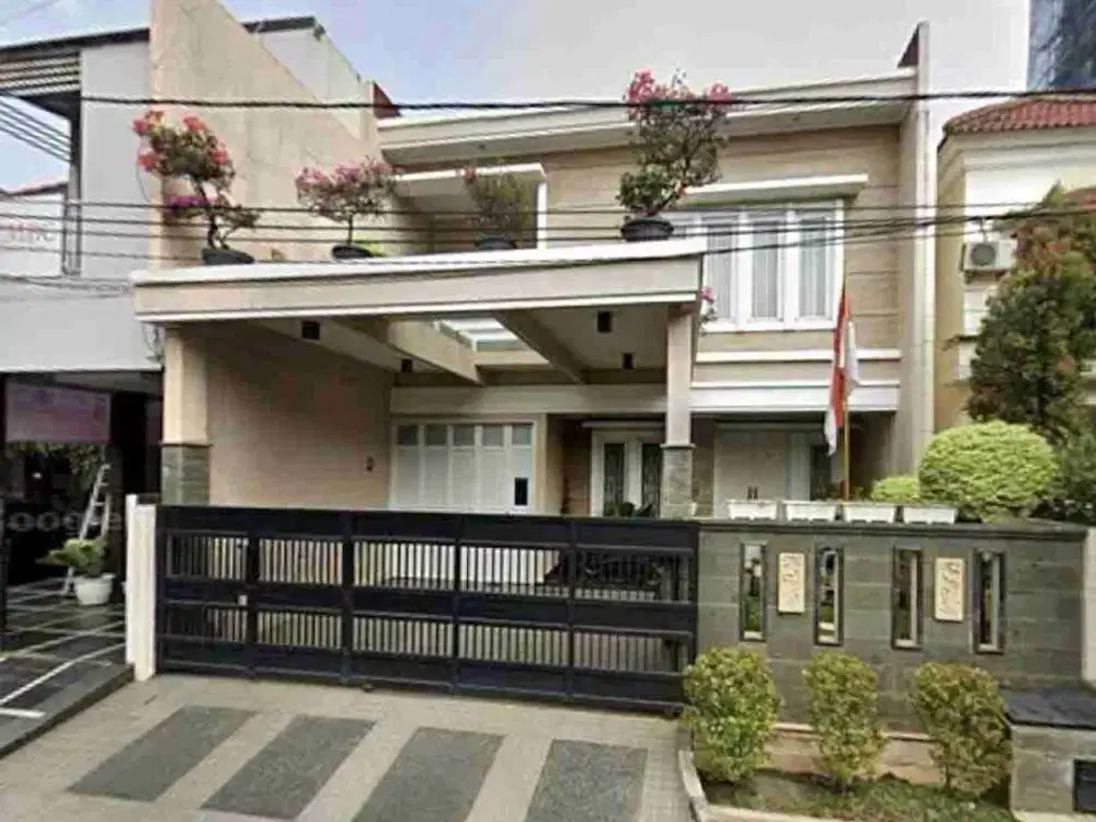 rumah mewah semi furnished bisa utk kantor strategis dekat mall Grand galaxy