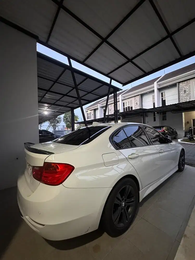 Bmw F30 320i sport nik 2014