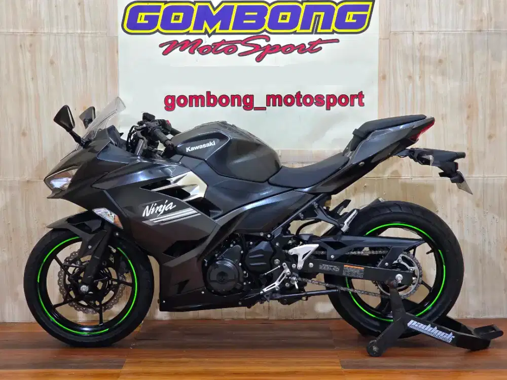 NINJA 250 FI 2022 . KM 3rb
