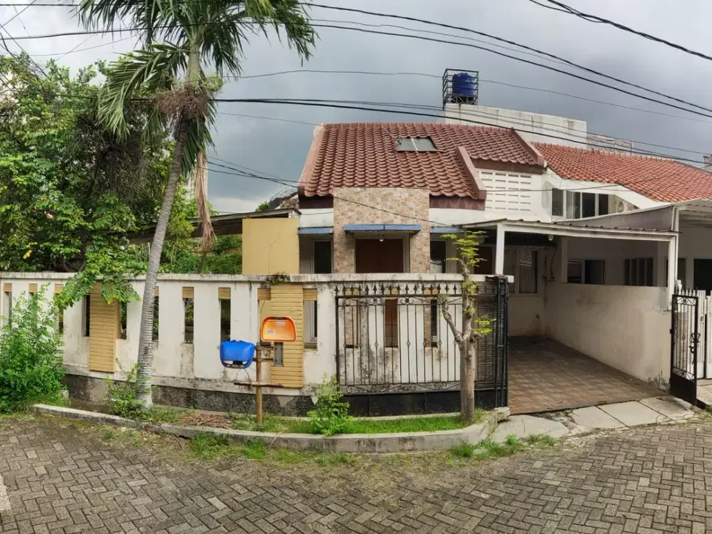 Rumah dijual 2 lantai , di perumahan Kebon Jeruk Indah blok C No.15