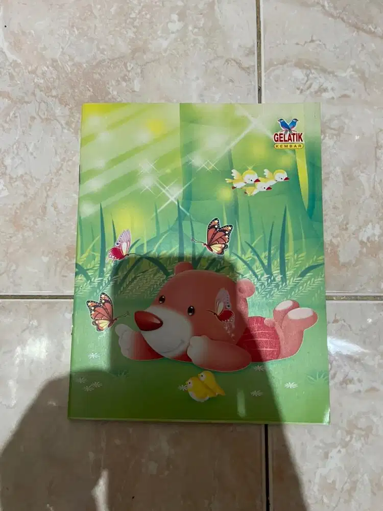 buku tulis beruang