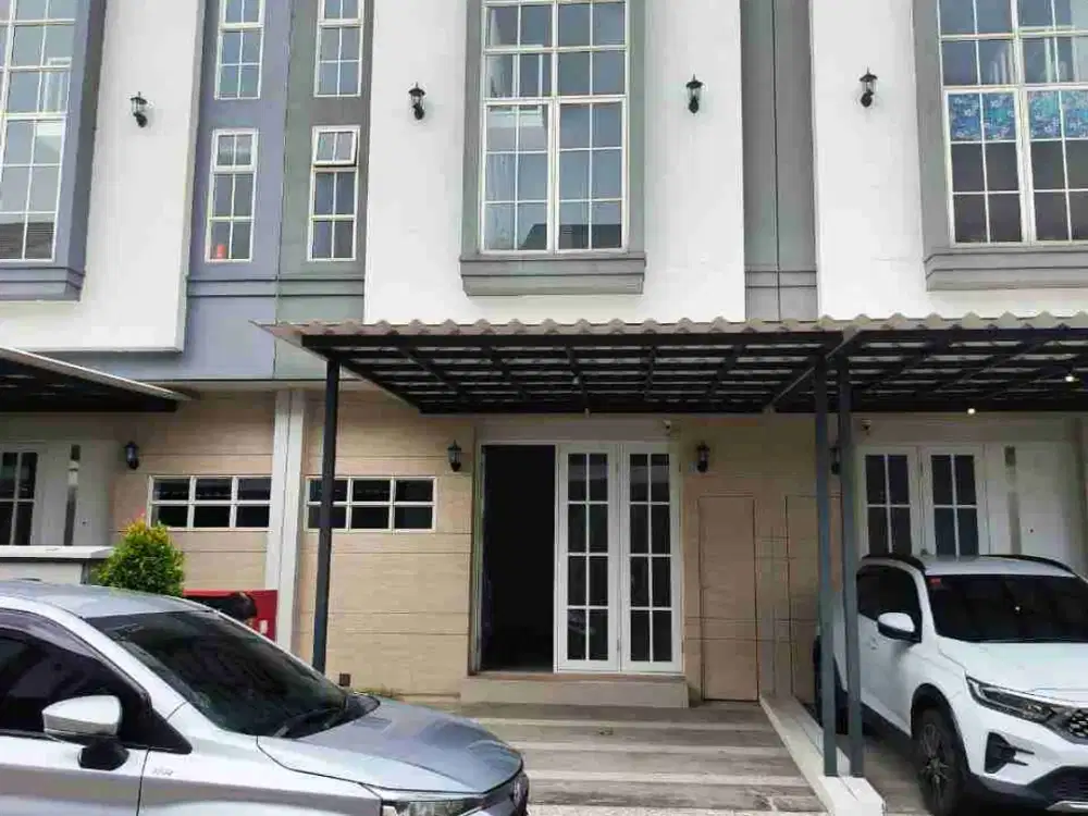 dijual rumah wisata bukit mas Surabaya Wiyung 2,5 lantai