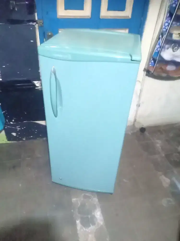 Jual kulkas LG 1 pintu  dingin dan beku normal bisa diantar