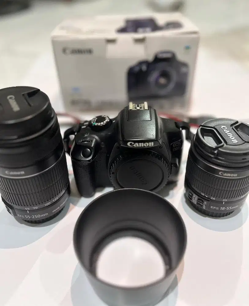 Kamera Canon EOS 1300D komplit