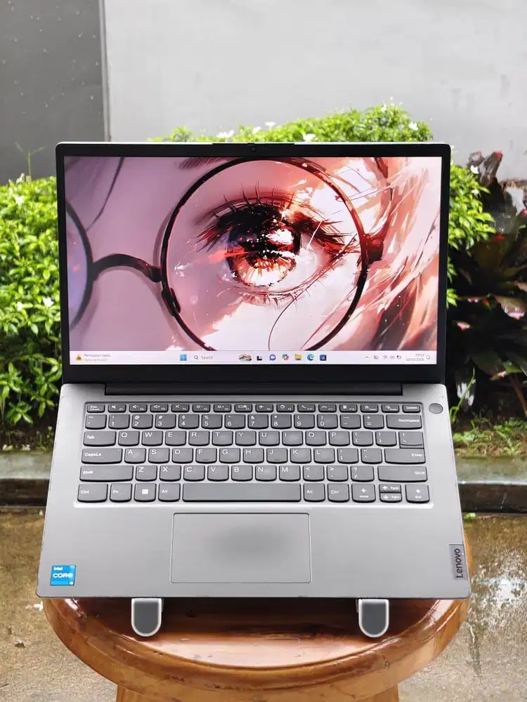 Lenovo V14 i5 512GB SSD – Kamera & Type C – Garansi