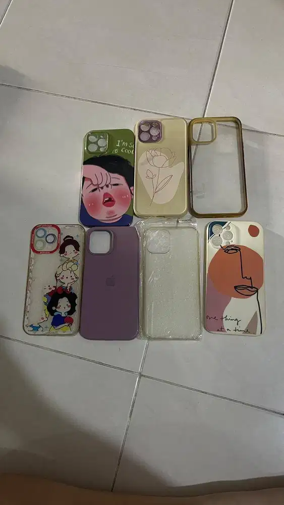 Preloved 7 Case iPhone 12 Pro Max – Dijual Borongan 35rb dapat 7 case