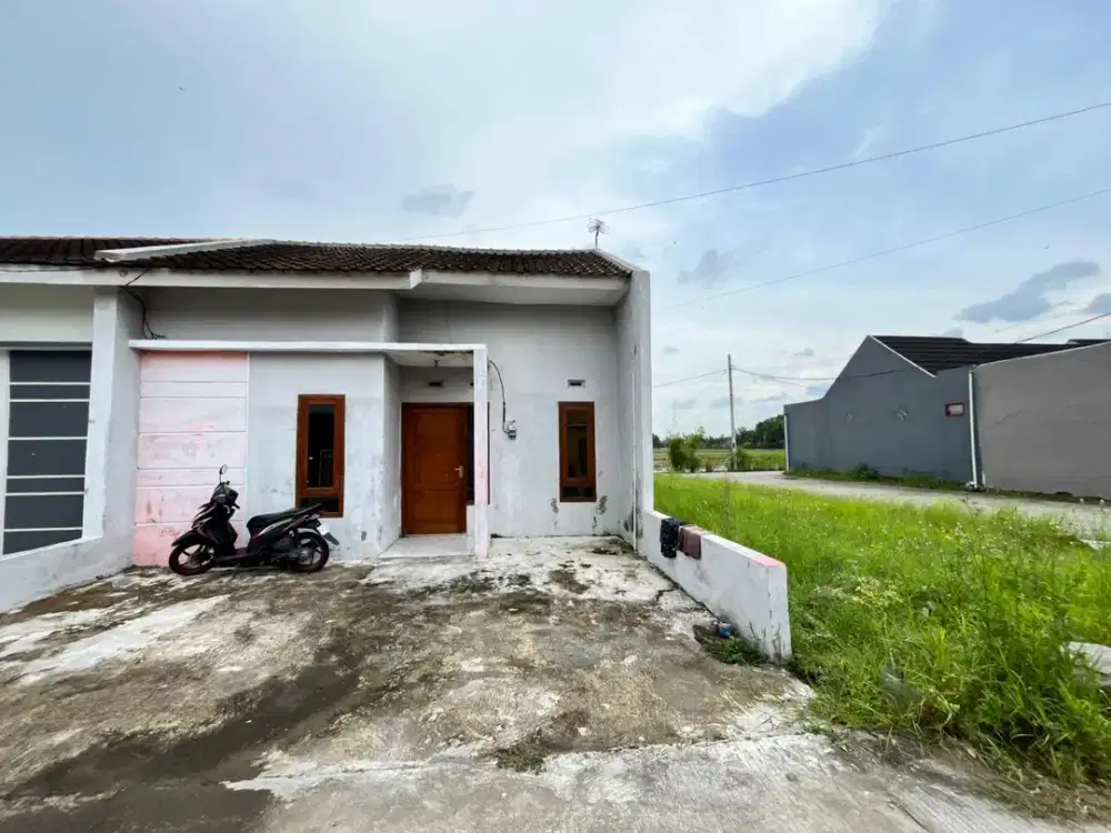 RUMAH TYPE 36 POSISI HOOK ATAU 2 MUKA DI SRAGEN DEKAT SMK N 2 SRAGEN BISA NEGO