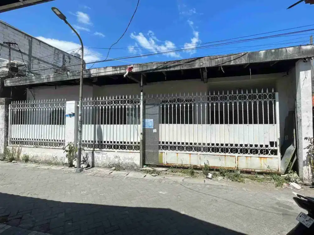 Dijual via lelang rumah bendul merisi  lokasi strategis dan tengah kota