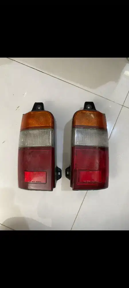 Lampu belakang/stoplamp dan sein depan Kijang 97