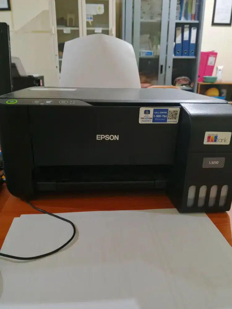 Printer Epson warna Hitam