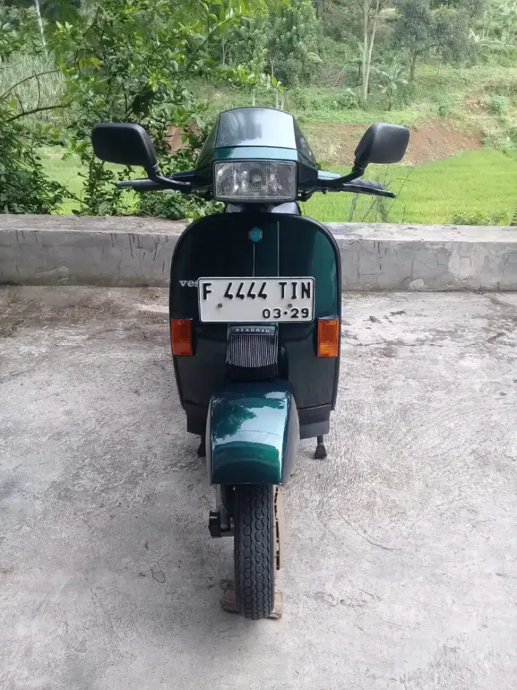 Dijual Vespa  Hijau Mulus
