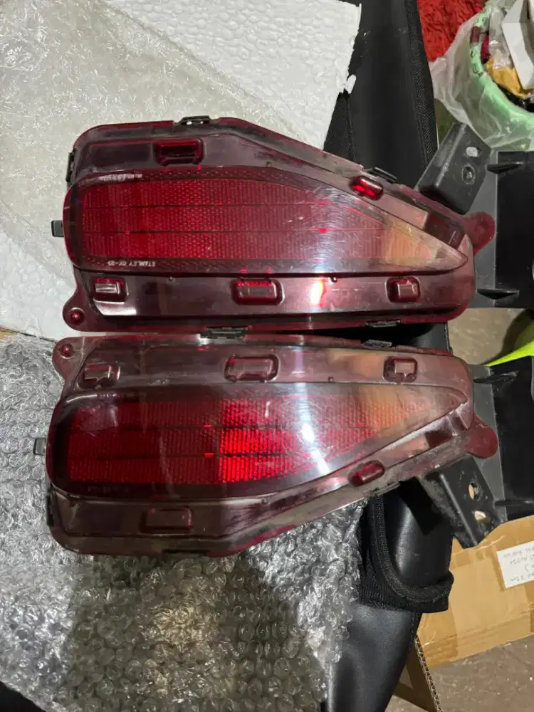 Lampu mata kucing Toyota Fortuner VRZ