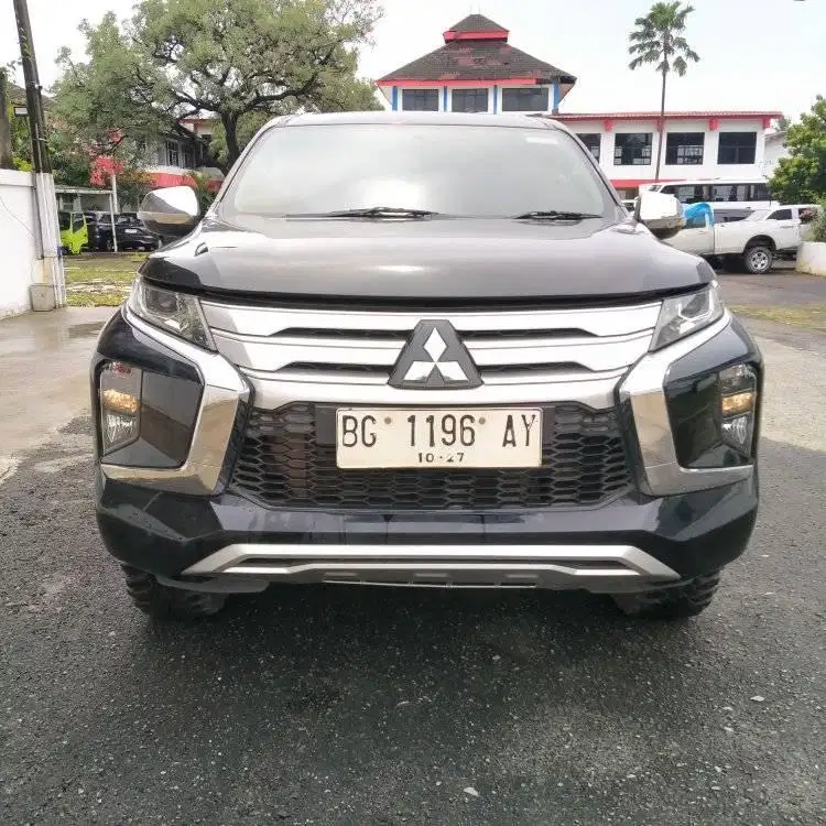 MITSUBISHI PAJERO SPORT GLX 4X4 2.5 MT 2022