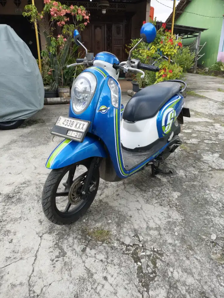 Scoopy stylish 2015 lengkap hidup halus