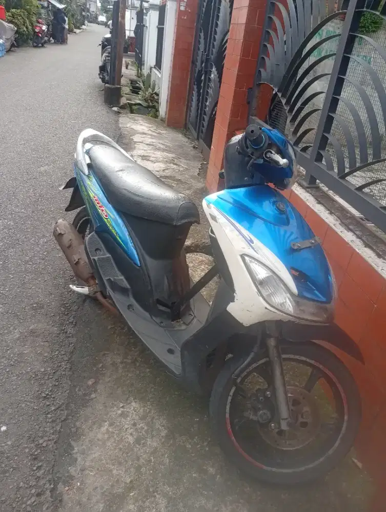 Tangan pertama pamakaian