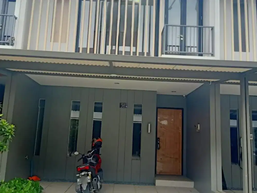 Disewakan Rumah Z Living 2,5 Lantai, Luas 88M3, Kamar 3, Carpot 2 Mobil, Akses Langsung Tol Tambun, 700M Dari Mall Living World Grand Wisata