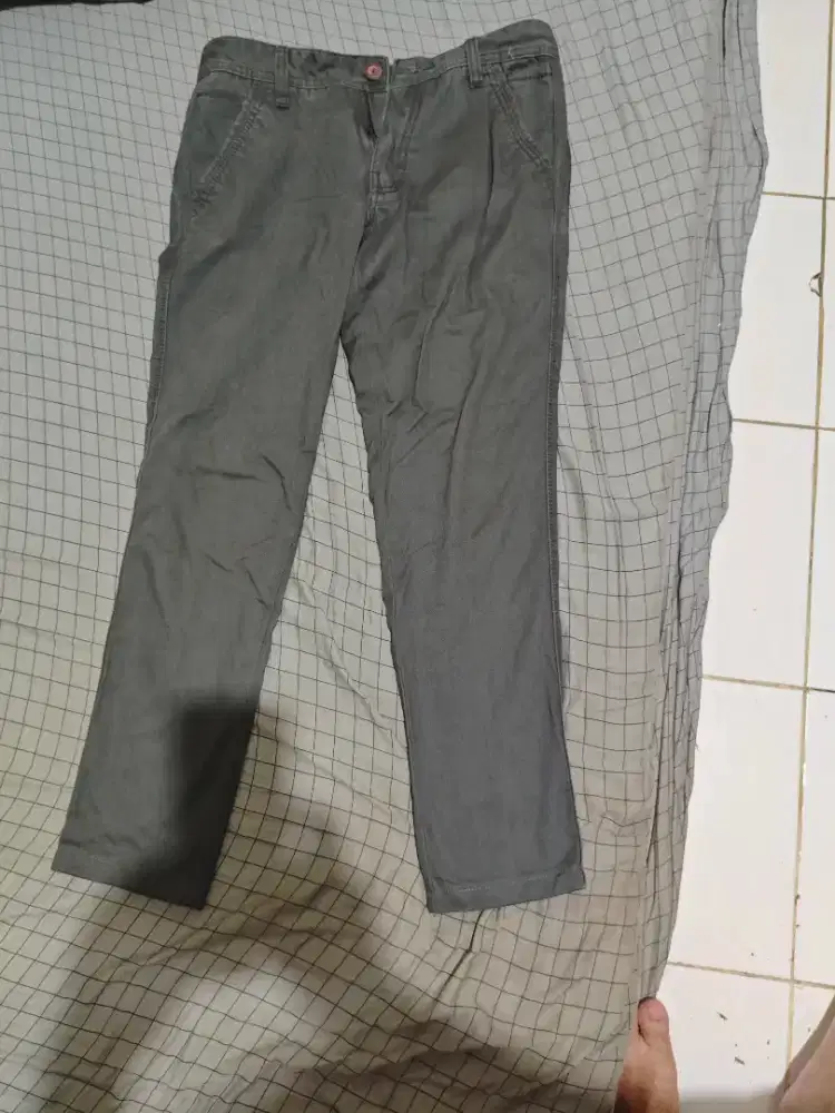 Celana Chino keren
