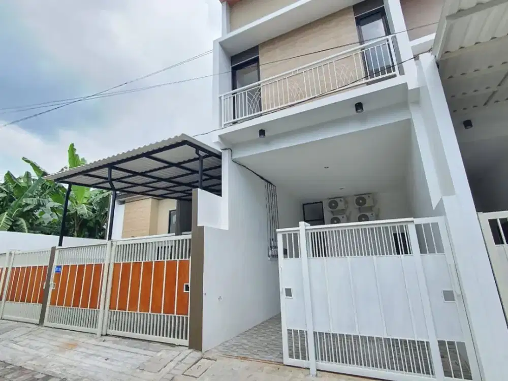 RUMAH KOST IMPIAN MAHASISWA PALING DICARI  LOKASI BUMI MARINA.