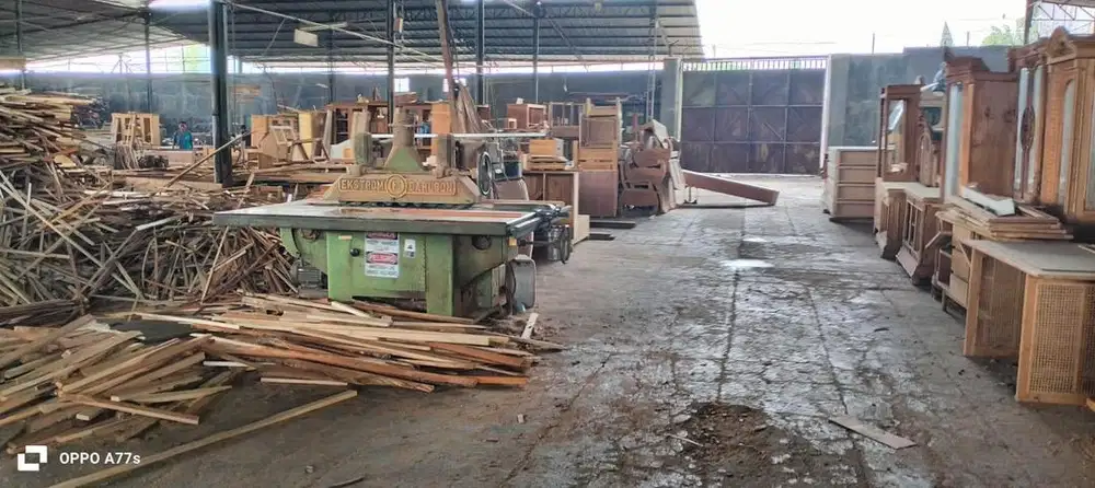 Dijual ex. Pabrik Kayu Sidogiri Pasuruan
