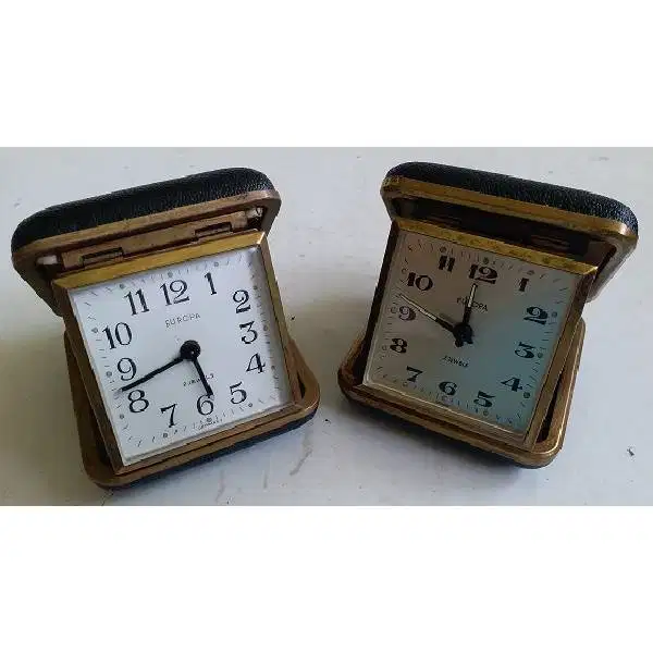 2 PCS Vintage Jam wekker traveling tahun 50'an merk EUROPA Germany 2 j