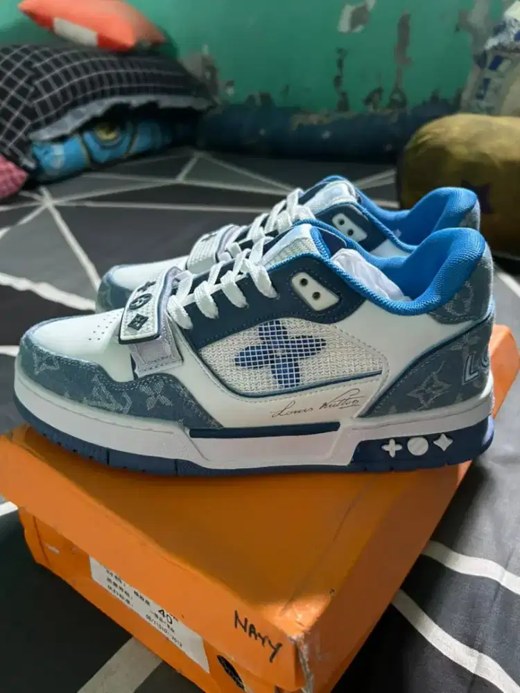 Sepatu Keren denim kekinian