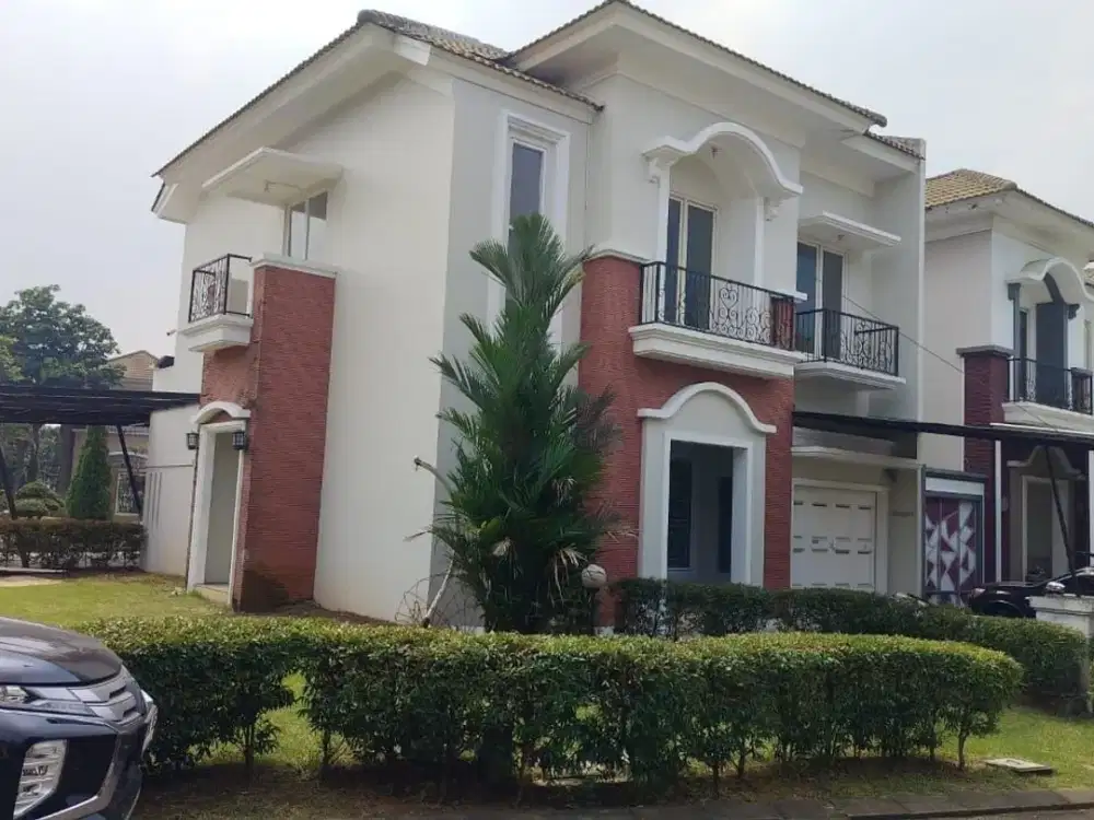 Rumah di Cluster Crystal, Gading Serpong hook sudah shm