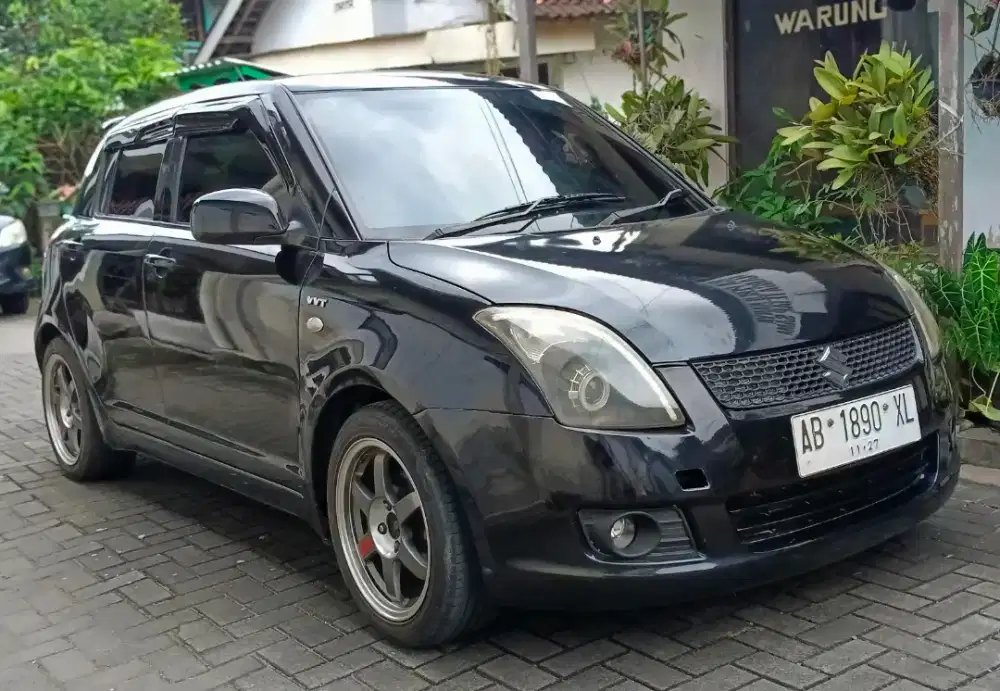 Suzuki Swift manual 2010 ab sleman murah