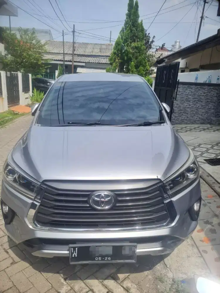 Innova Kijang Reborn V AT 2021 abu met Istimewa