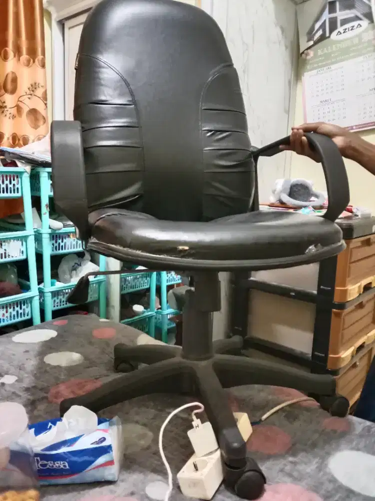 Kursi Kantor Ukuran Jumbo