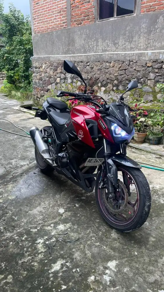 KAWASAKI Z250 Fi AE MADIUN