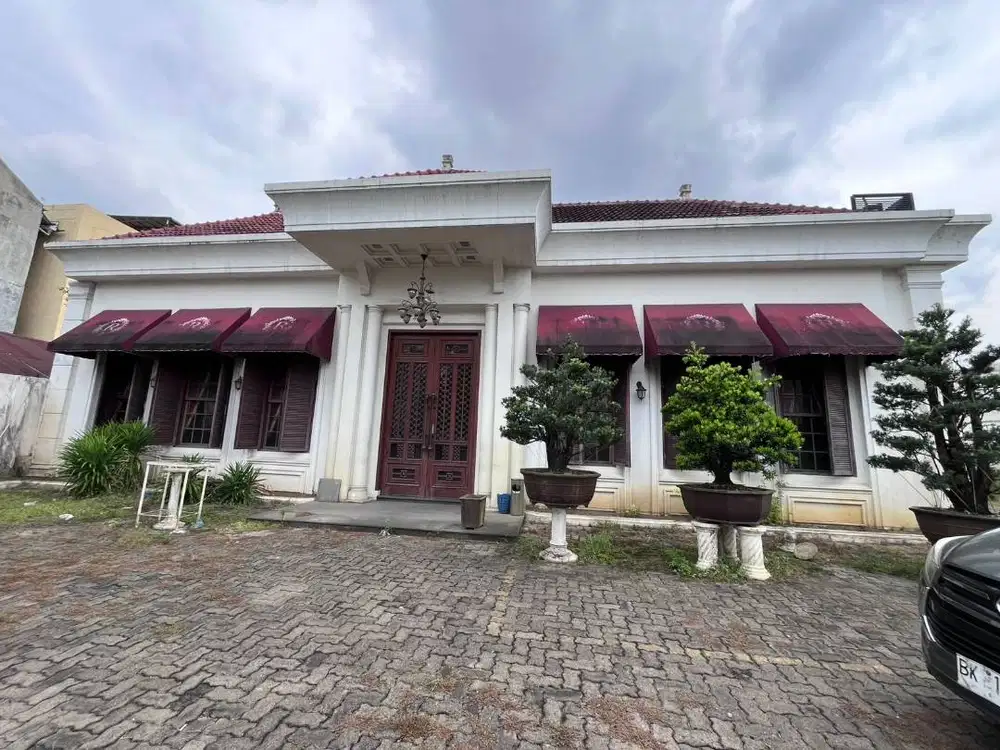 Dijual Tempat Usaha Untuk Restoran Atau Cafe Trendy di dekat Jl. Sekip