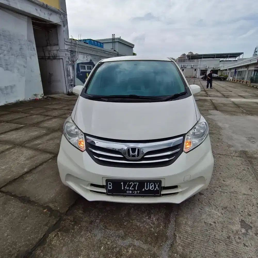 Honda Freed 2012 Bensin