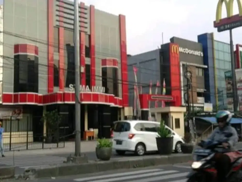 DIJUAL KANTOR 3 LANTAI LOKASI SUPER STRATEGIS SEBRANG UIN - CIPUTAT TIMUR TANGERANG SELATAN