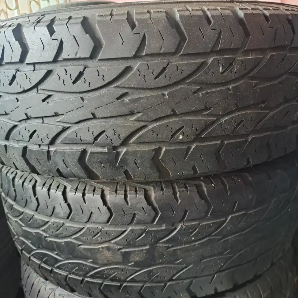 Ban gt radial 245 70 16 savero at 2pcs