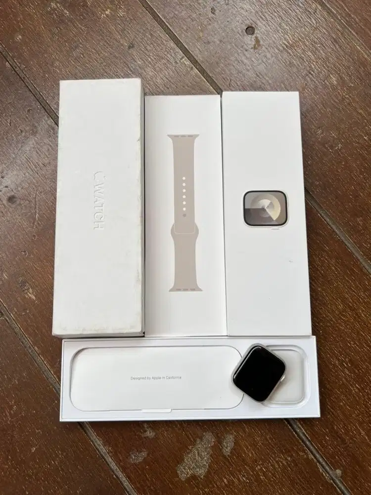 Apple watch series 9 45mm stalight