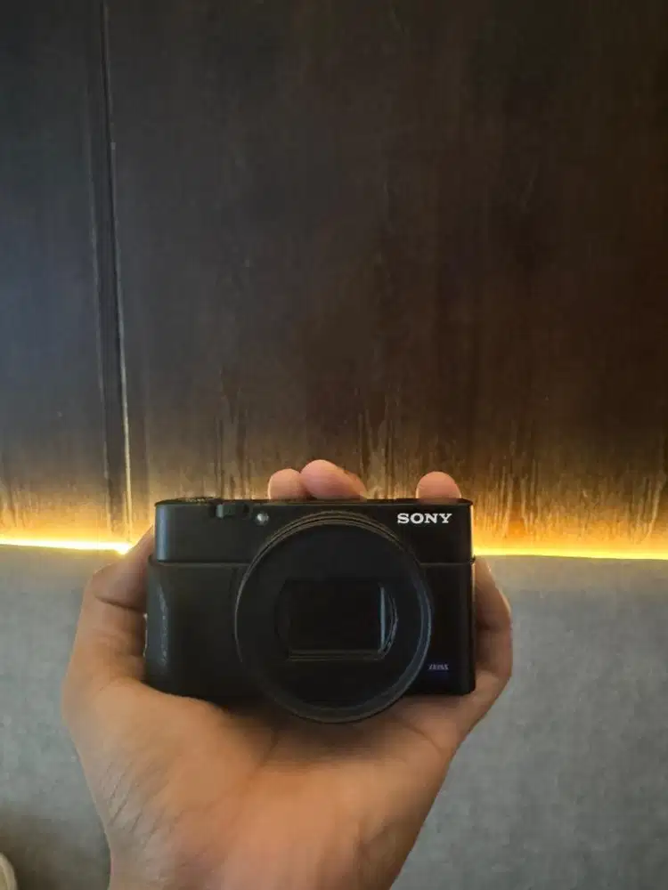 Kamera Sony RX100Vii