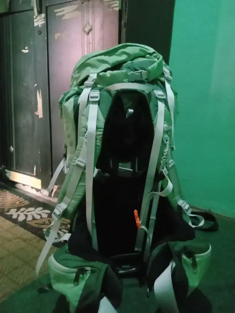 Tas gunung carriee Consina Everest sage 3