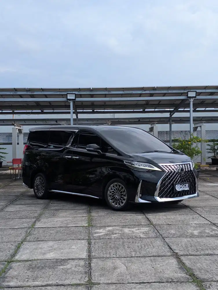 KM LOW 37RBAN !! LEXUS LM350 LM 350 VIP 4SEATER 2021 AT MDL 2023/2022