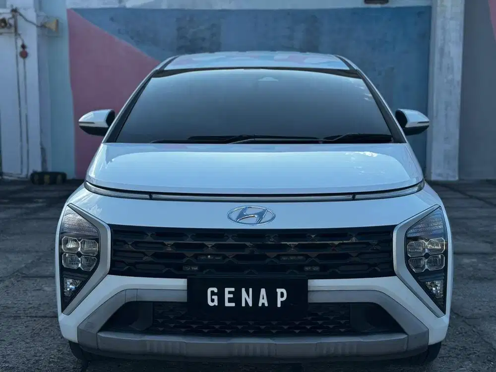 Hyundai Stargazer Prime Captain Seat AT 2022 Putih Low KM!!!