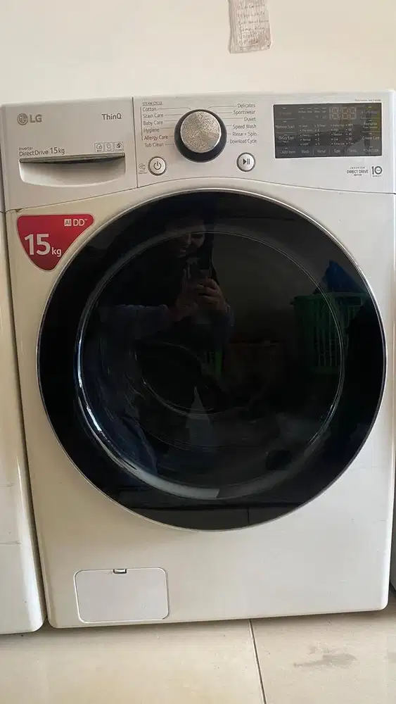 Mesin cuci LG bukaan depan 15 KG