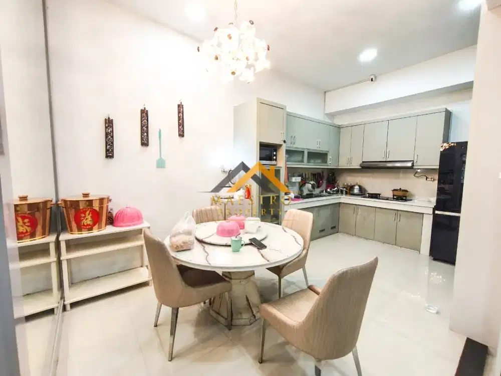 Dijual Rumah Siap Huni Komplek Cemara Hijau Jalan Metal