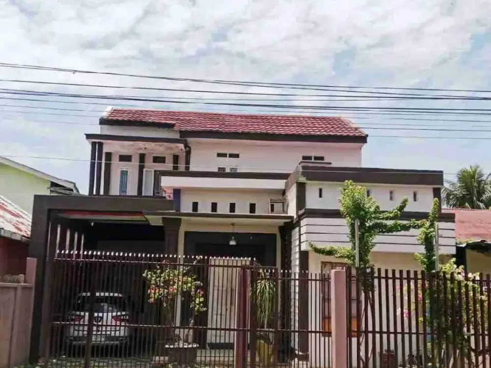 Dijual Rumah 2 lantai di Jl Selamat Tangkerang Timur