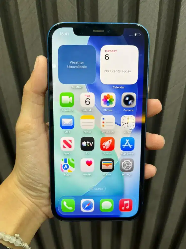 iPhone 12 128GB iBox