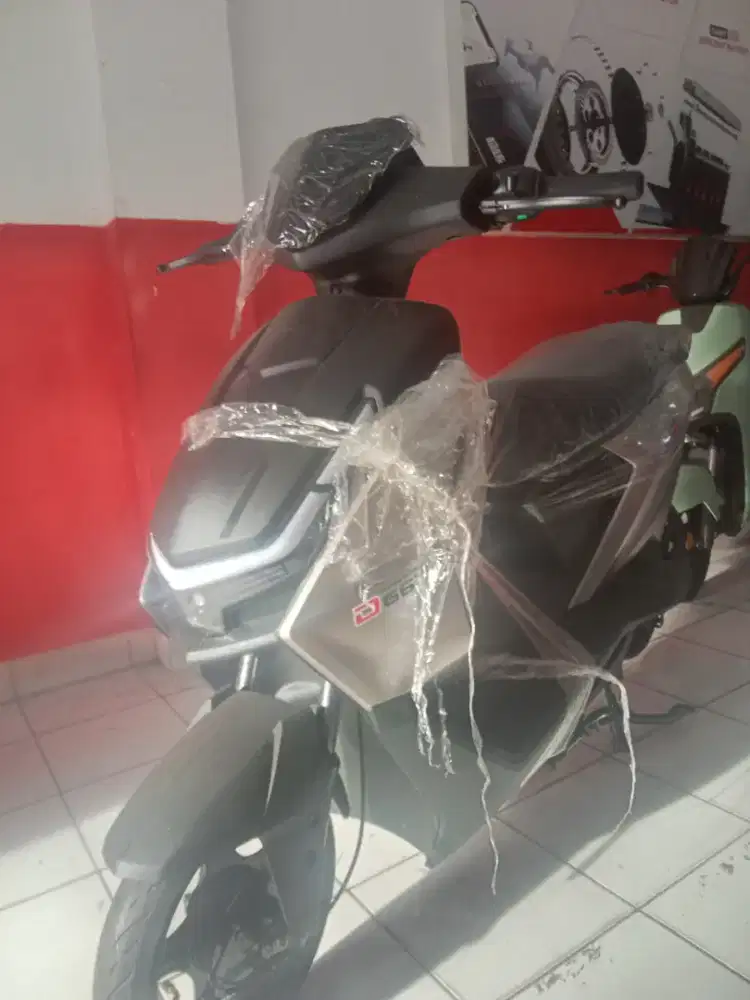 SEPEDA LISTRIK D66B UWINFLY