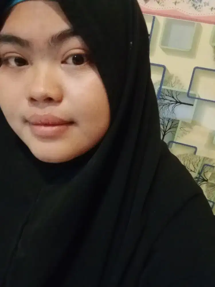 BUTUH KERJAAN YANG HALAL DAN SERIUS.